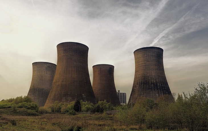 Nuclear cooling towers