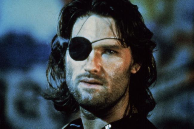 kurt-russell-escape-from-new-york-MSDESFR_EC007_H