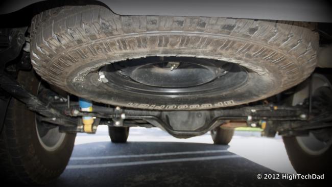 Spare_Tire_-_2012_Nissan_Xterra_Pro-4X_(7549938564)