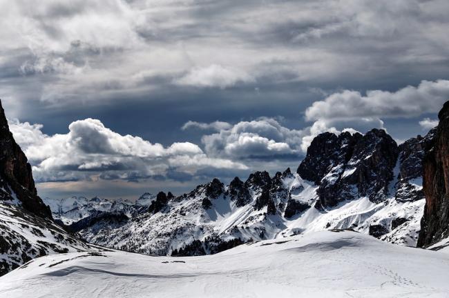 flickr_mountains_enrico_strocchi_cc_by_sa_2.0